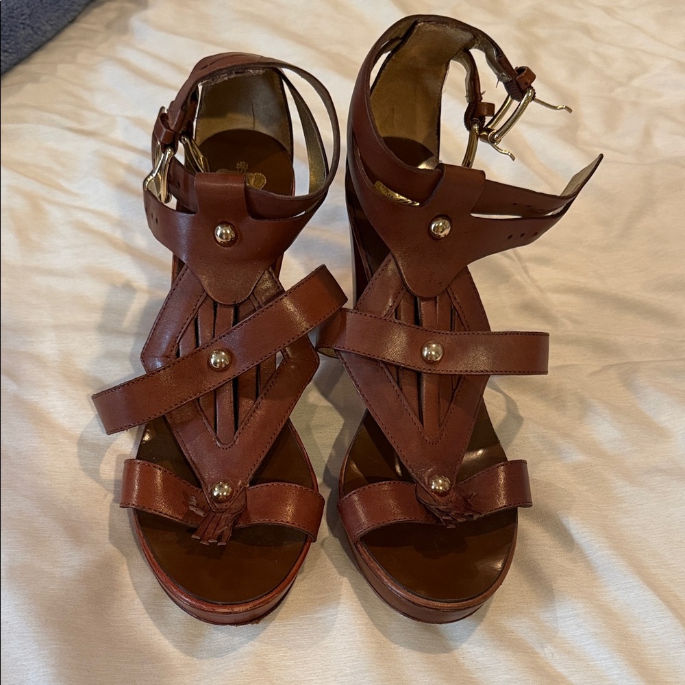 Juicy Couture Brown Leather Strappy Platform Sandals with Gold Studs